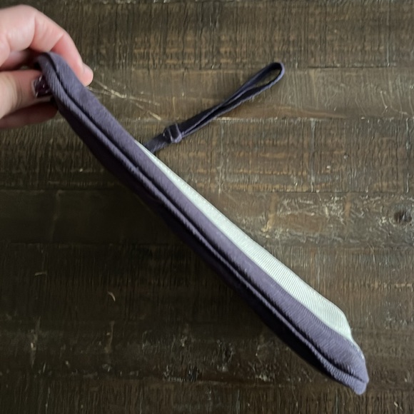 Lands End canvas pouch - Picture 5 of 10